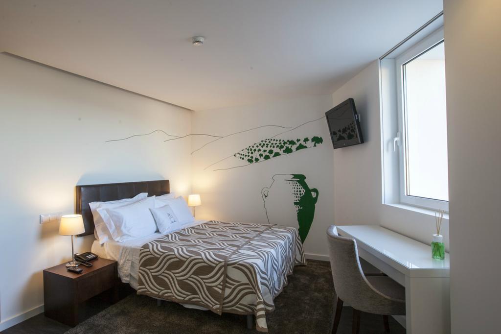 Hostal Casa Dona Maria Luiza Torre De Moncorvo Habitación foto