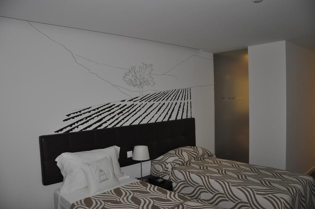 Hostal Casa Dona Maria Luiza Torre De Moncorvo Habitación foto
